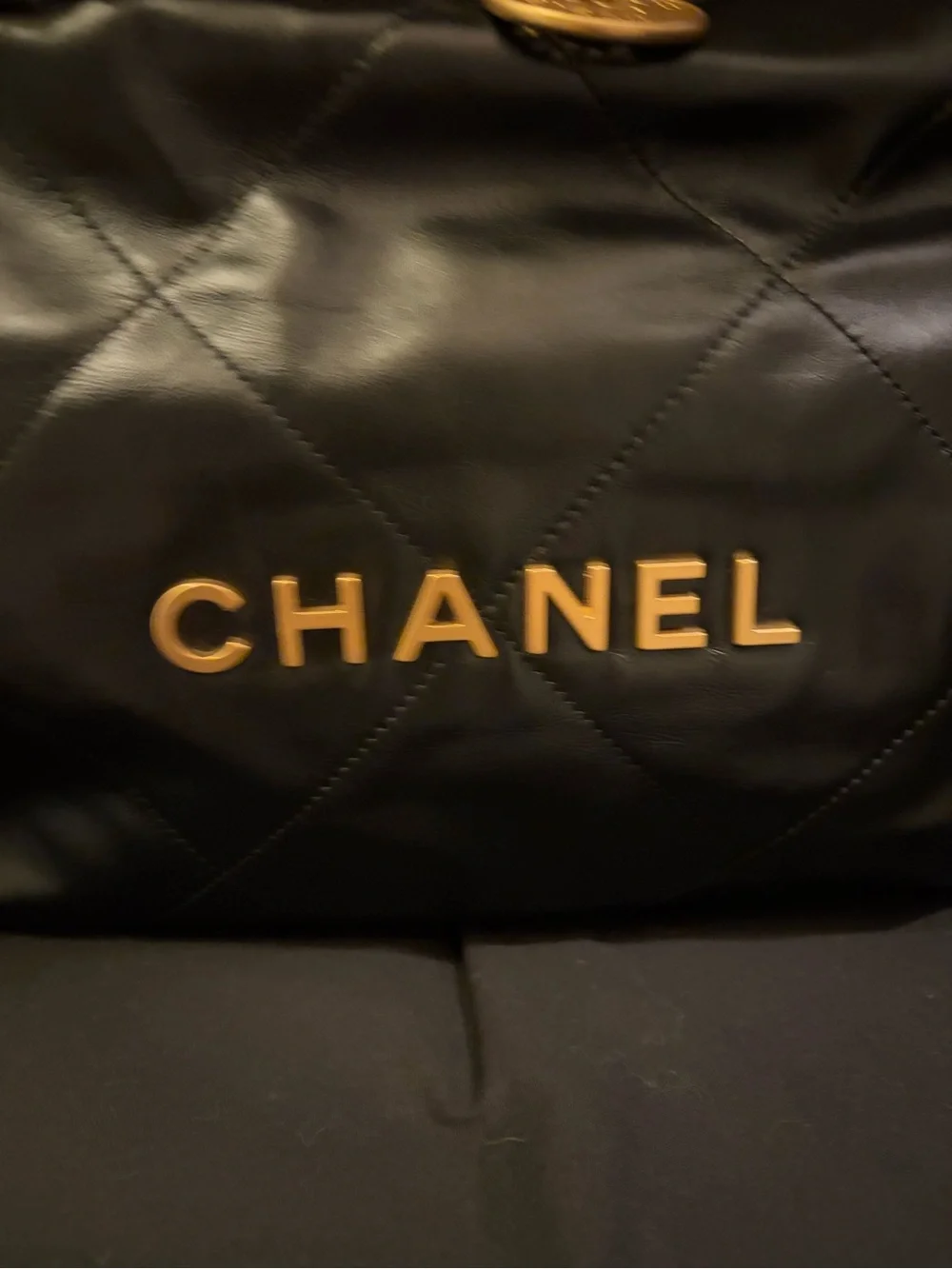 CHANEL 22 Black Quilted Calfskin handbag